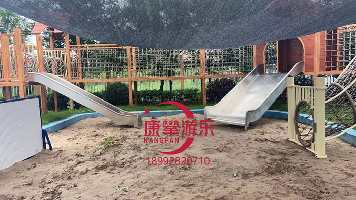 戶外幼兒園設施