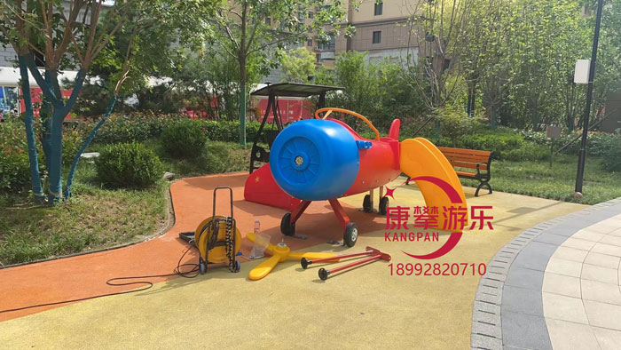 幼兒園非標(biāo)滑梯設(shè)施